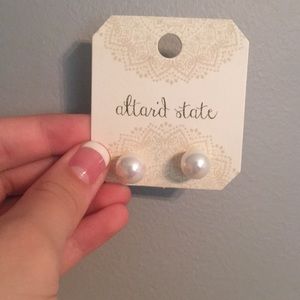 alterd state pearl earrings